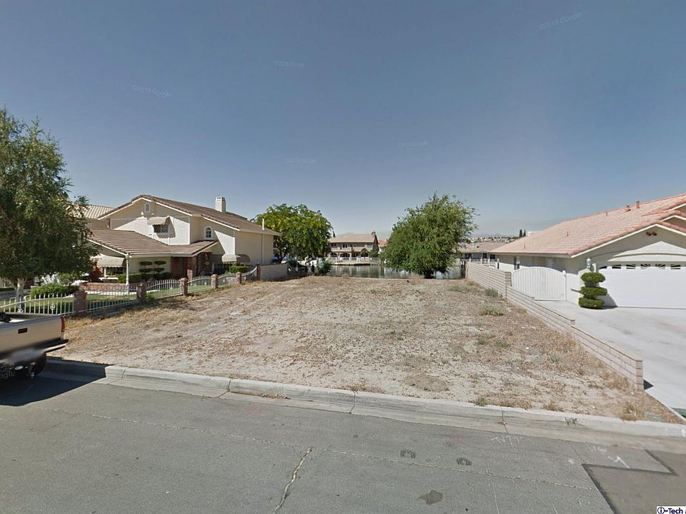 1st image of 18215 Lakeview Dr