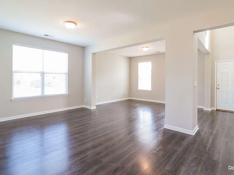 601 Ravens Wood Rd — Photo 5