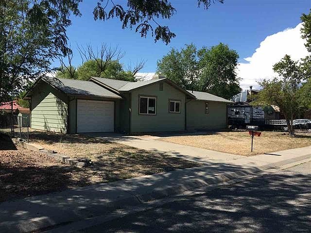 1st image of 563 1/2 Eastmoor Dr