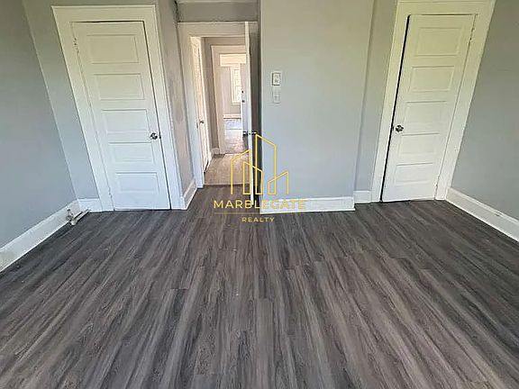 3rd image of 9 Kenmore Ave #33
