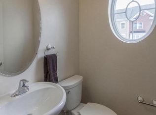 8220 White Star Xing, Pasadena, MD 21122