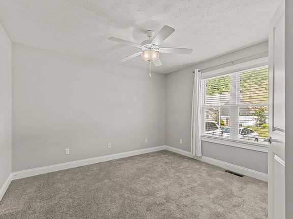 4th image of 429 Private Road 574