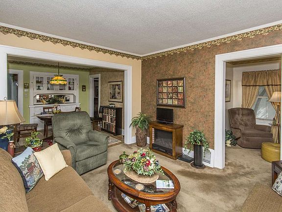 5th image of 4144 Cedar Ave S