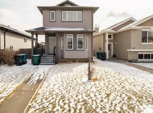 146 S Silkstone Rd W, Lethbridge, AB T1J 4C1