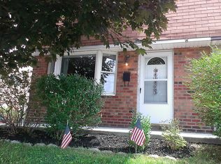 10813 Proctor Rd, Philadelphia, PA 19116