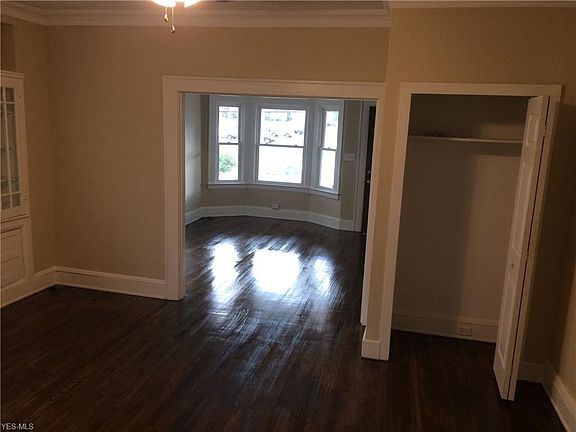 5th image of 3287 Washington Blvd