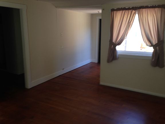 4th image of 2304 Pacific Ave N