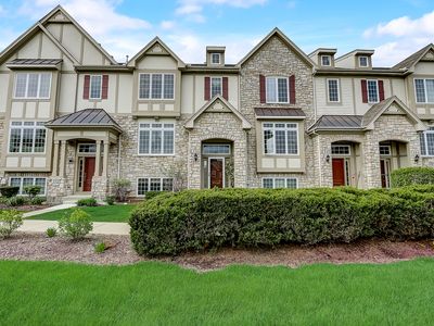 336 Castle Cir, Carol Stream, IL, 60188
