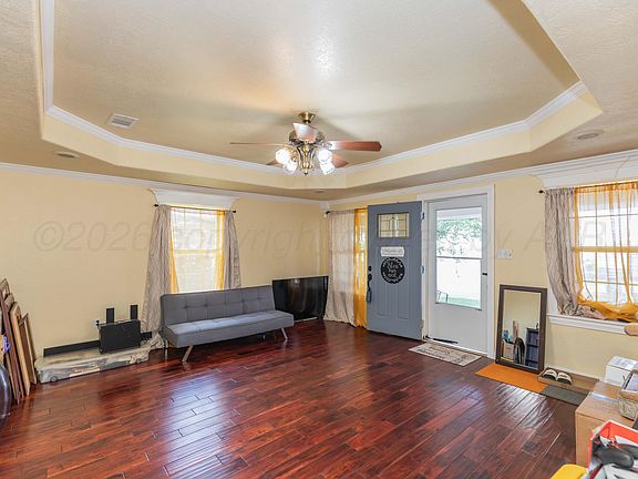 4th image of 4016 Angelus Dr