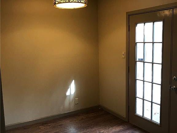 3rd image of 8807 Dawnridge Cir