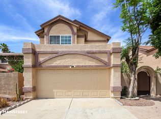 526 E Kerry Ln, Phoenix, AZ 85024