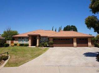 4910 Native Dancer Dr, Bakersfield, CA 93312