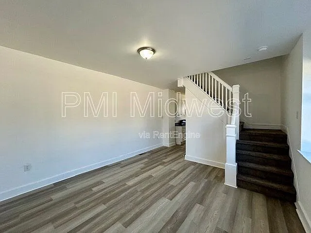 2960 N Park Ave — Photo 6