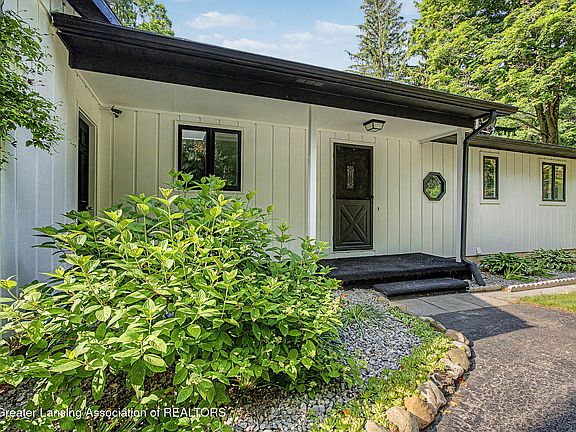 5th image of 11766 Burke Hwy