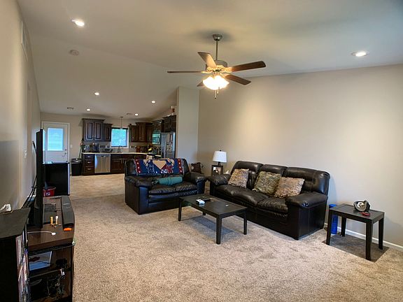 2nd image of 520 Highland Grove Dr