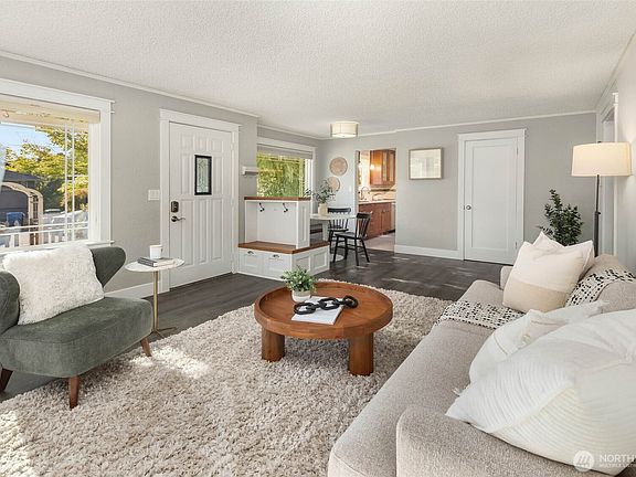 5th image of 12744 Phinney Avenue N