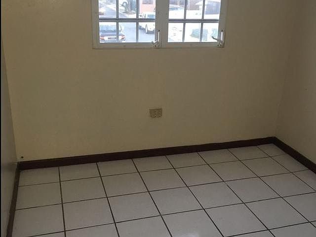 2nd image of A9 Calle 6
