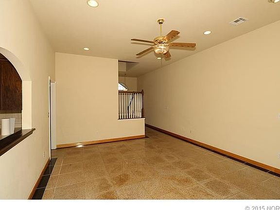 4th image of 1708 Walnut Hill Ln
