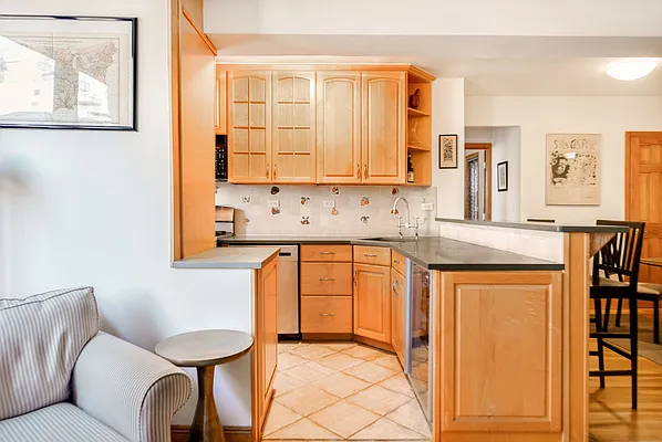 Sold by Compass | media 2