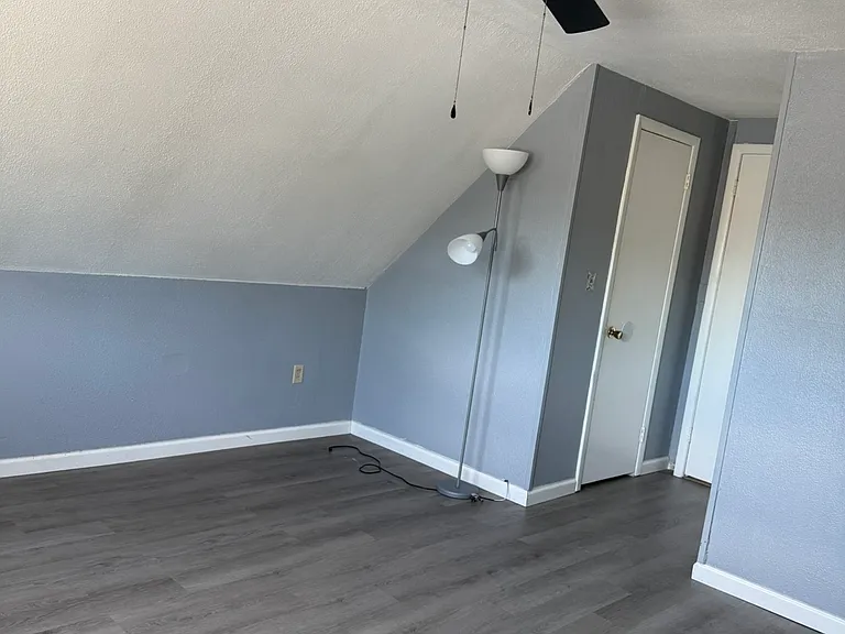 80 Upland Rd — Photo 12