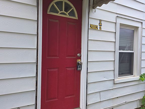 3rd image of 2002 1/2 Shelby St