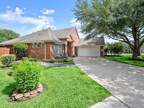 2nd image of 11439 Bottlebrush Lane