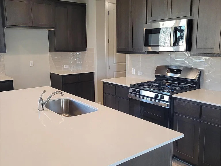 120 Free Stone Dr — Photo 7