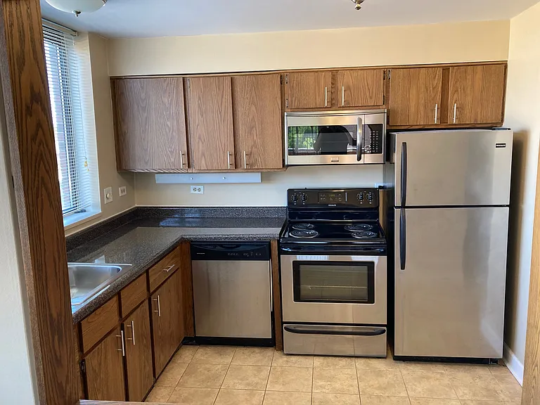 Des Plaines Tower — Photo 45