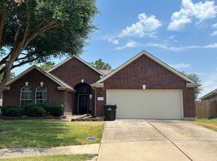 10739 White Bridge Ln, Sugar Land, TX 77498