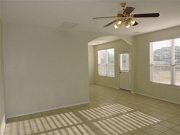 4th image of 2772 Lynx Ln