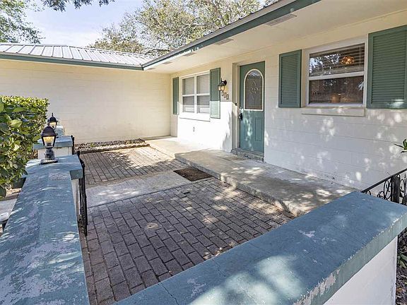 4th image of 712 Bahia Dr