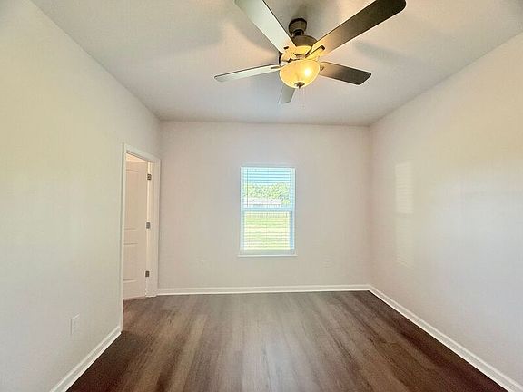 4th image of 8927 Untreiner Ave #A