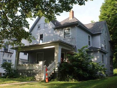 328 S Governor St, Iowa City, IA, 52240