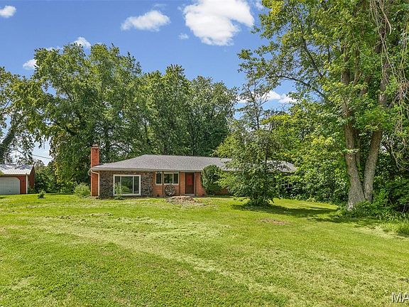 2nd image of 6831 Loyet Rd