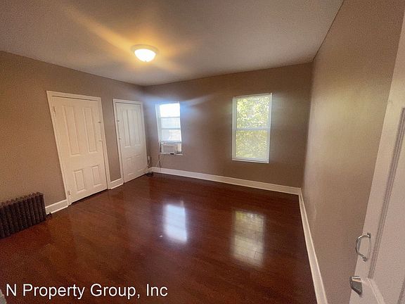 2nd image of 2137 N 8th St #10725542