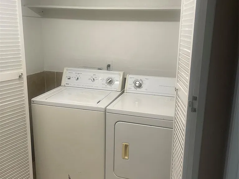 17331 Red Oak Dr #48 — Photo 8