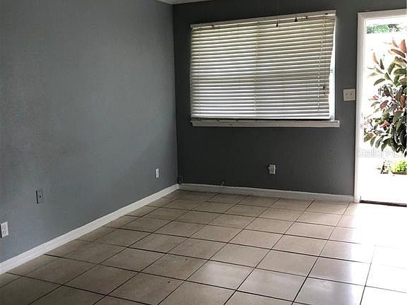 3rd image of 610 Huey St