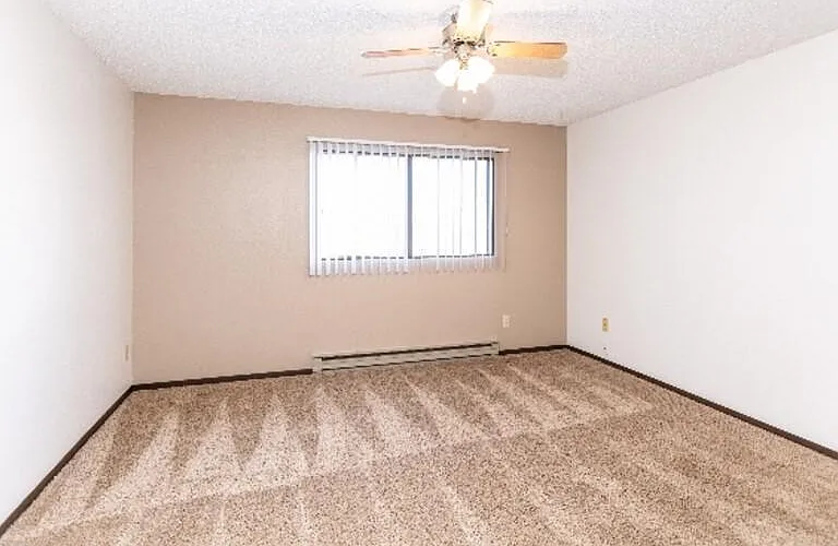 Foxhill Apartments — Photo 39