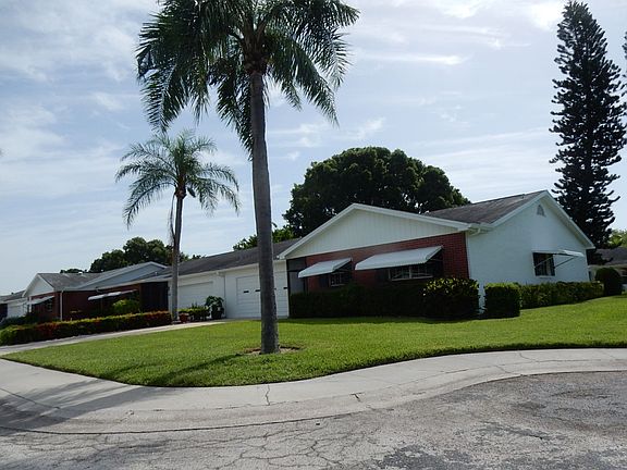 3rd image of 7033 Foxfire Dr Unit 19B