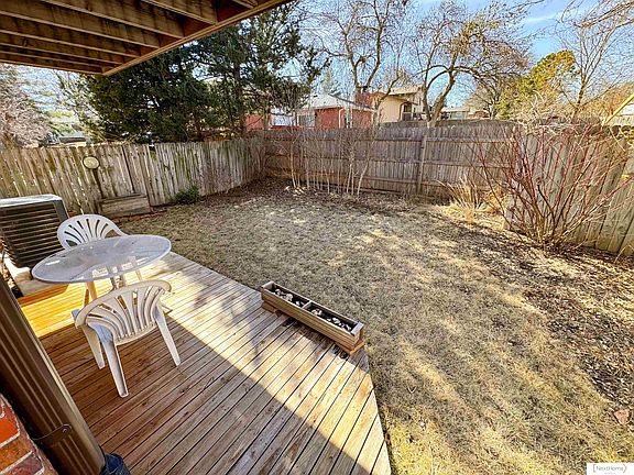 3rd image of 5561 Canterbury Ln