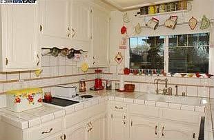 3rd image of 265 Kottinger Dr