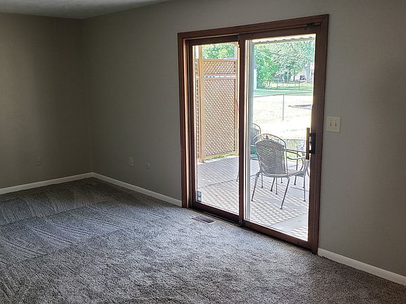 2nd image of 2237 Southlea Dr