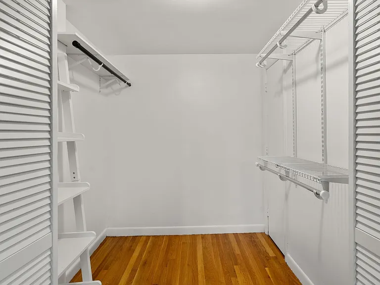 3 Devens St #2 — Photo 10