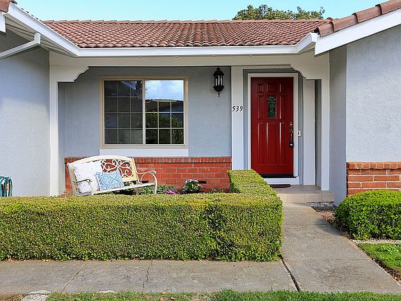 2nd image of 539 Torland Ct