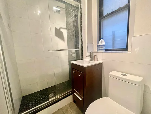 Rented by Bohemia Realty Group | media 13