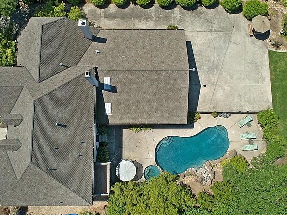 4th image of 19798 N Meadow View Dr
