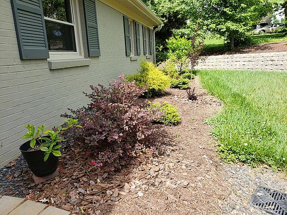 3rd image of 139 Oak Ln