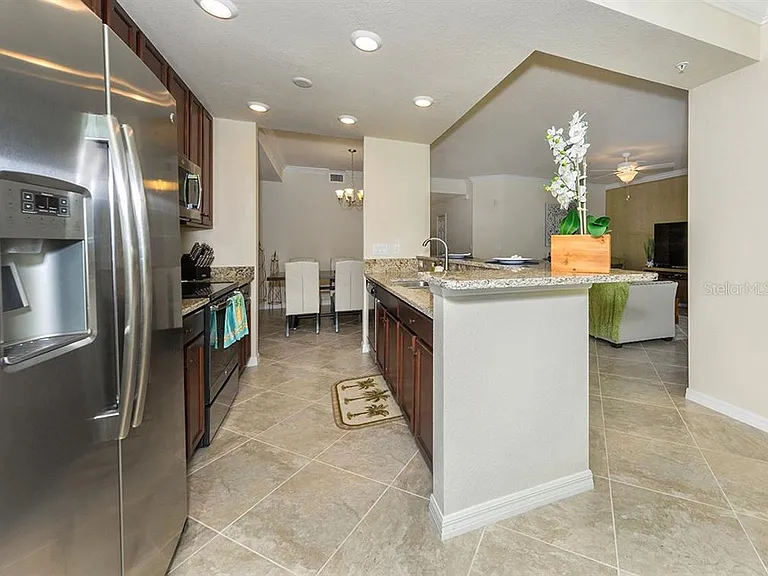 5548 Palmer Cir #103 — Photo 13
