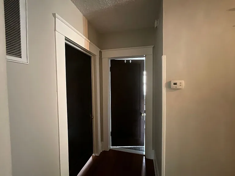1117 Lexington Ave — Photo 10