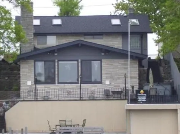 N50W35110 Wisconsin Ave, Oconomowoc, WI 53066